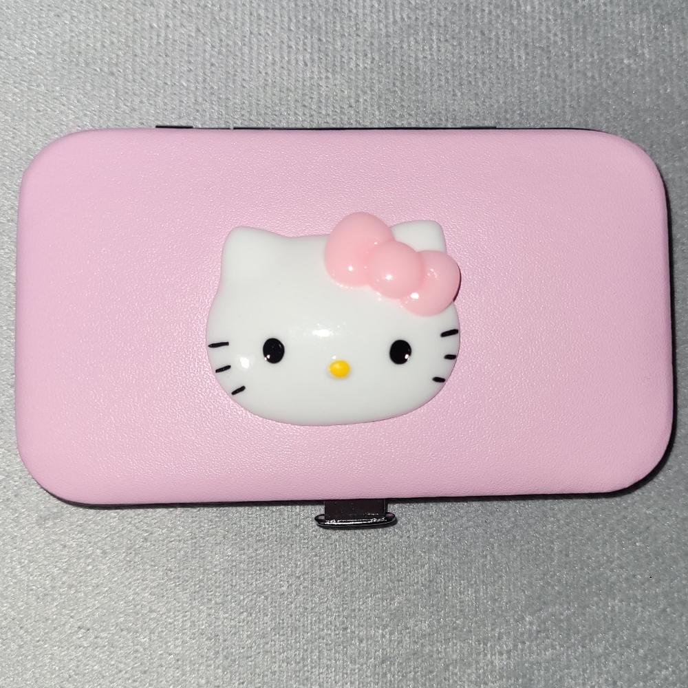 Hello Kitty Manicure Set. 7-Piece Set. - Picture 16 of 16